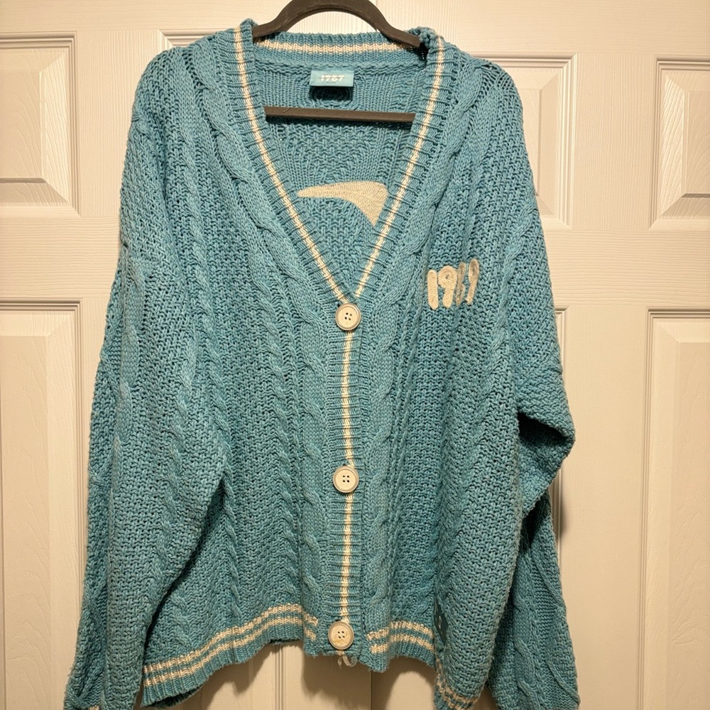 Taylor Swift 1989 Seagull Cardigan